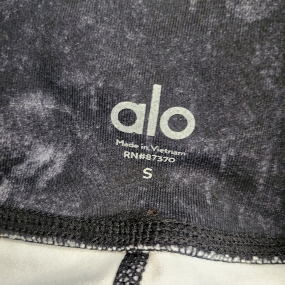 Women's ALO Yoga Airbrush Print Active Leggings Size Small - Picture 5 of 9